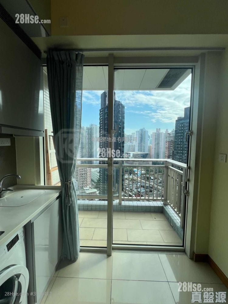 One New York Sell 1 Bedroom 242 ft² ( 22.5 m² )