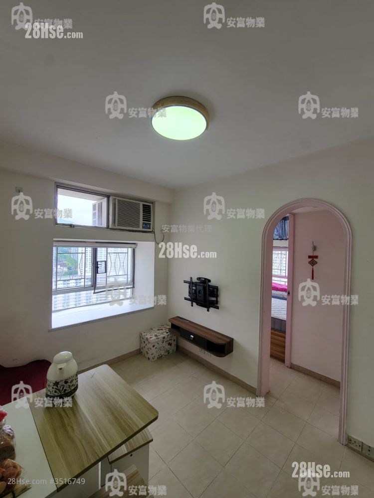 Jade Plaza Sell 2 Bedrooms , 1 Bathroom 275 ft² ( 25.5 m² )
