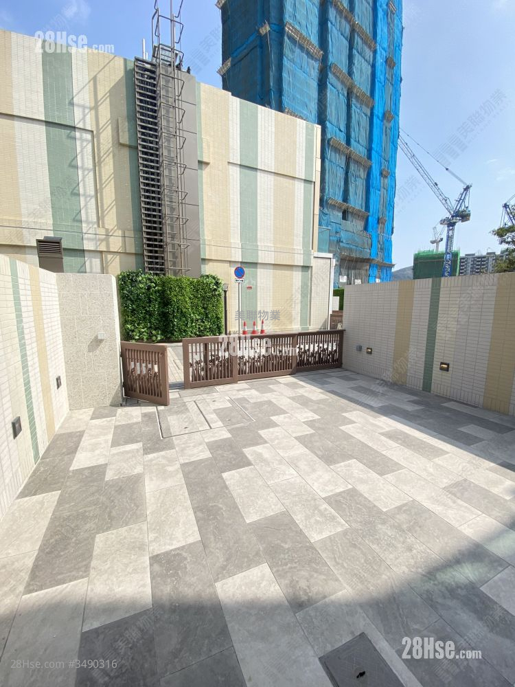 #Lyos Rental 778 ft² ( 72.3 m² )