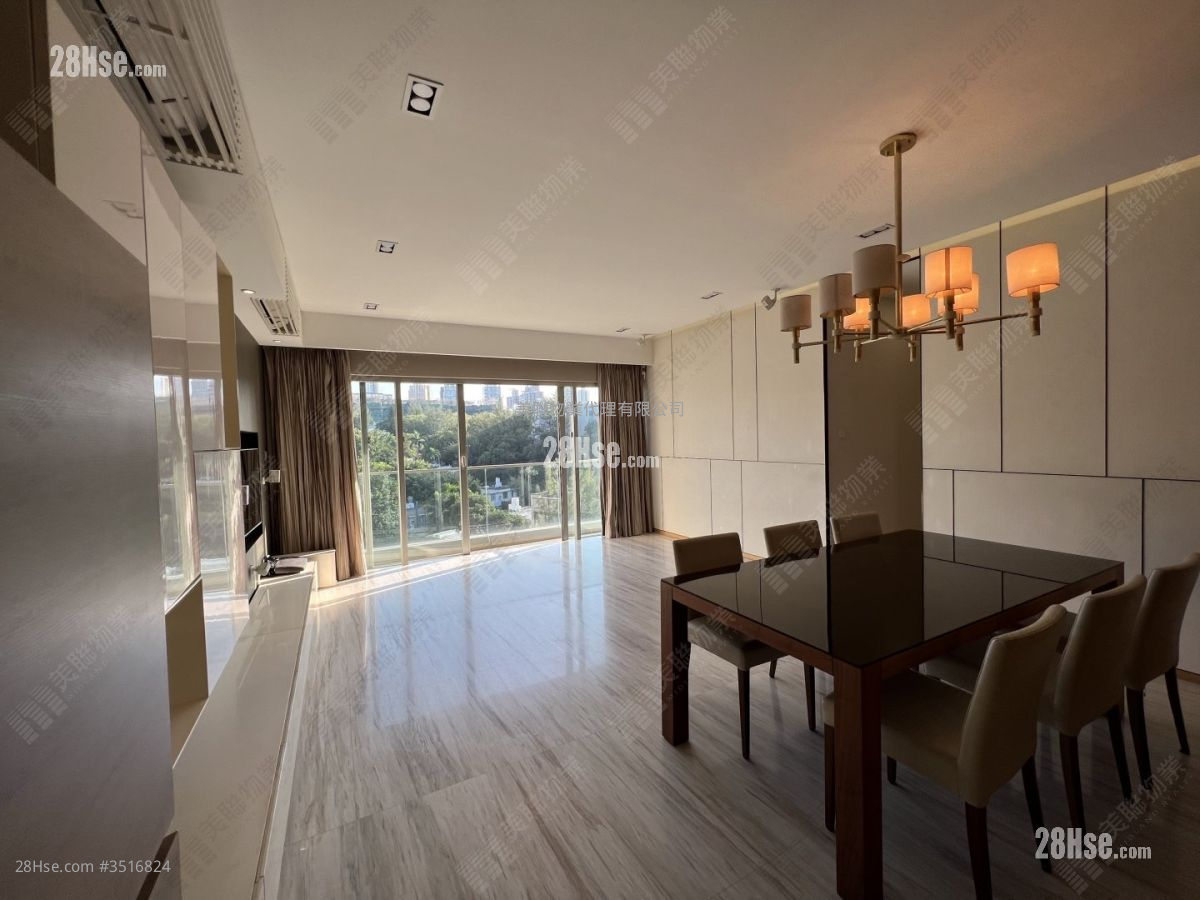 Kadoorie Hill Rental 4 Bedrooms , 3 Bathrooms 1,456 ft² ( 135.3 m² )