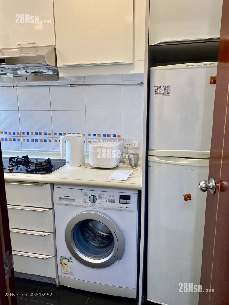 The Merton Rental 2 Bedrooms , 1 Bathroom 471 ft² ( 43.8 m² )