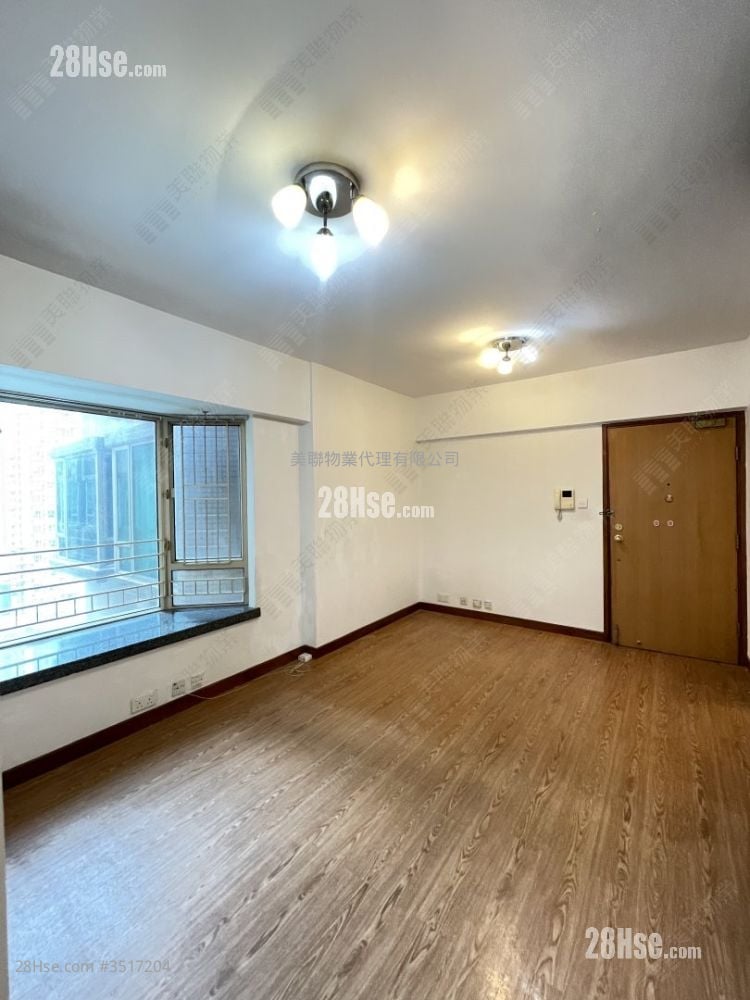 La Cite Noble Sell 2 Bedrooms , 1 Bathroom 377 ft² ( 35.0 m² )