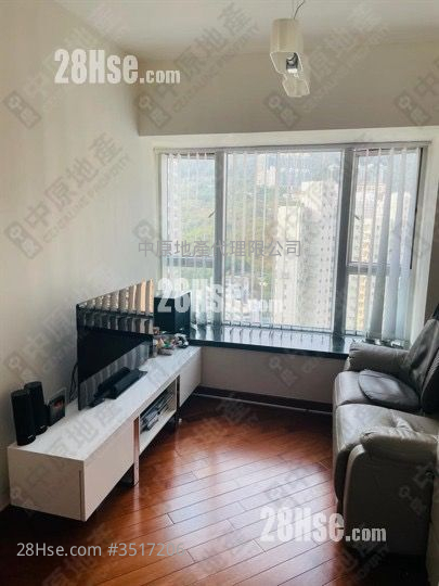 Summit Terrace Rental 433 ft² ( 40.2 m² )