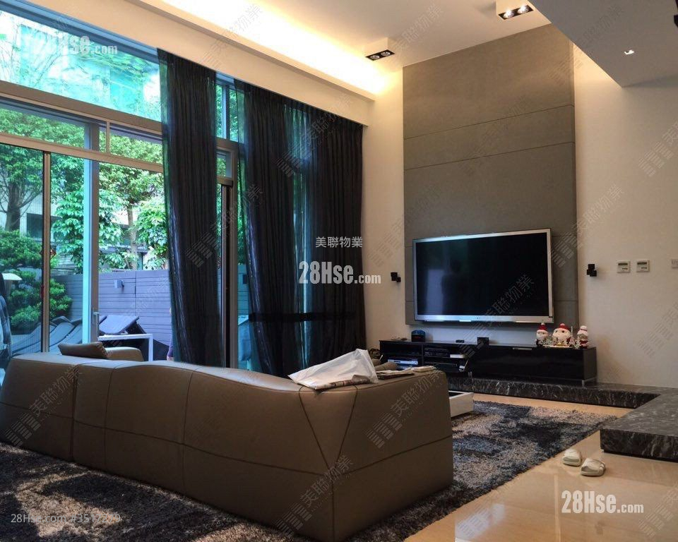 The Vineyard Sell 5+ Bedrooms , 5+ Bathrooms 2,209 ft² ( 205.2 m² )