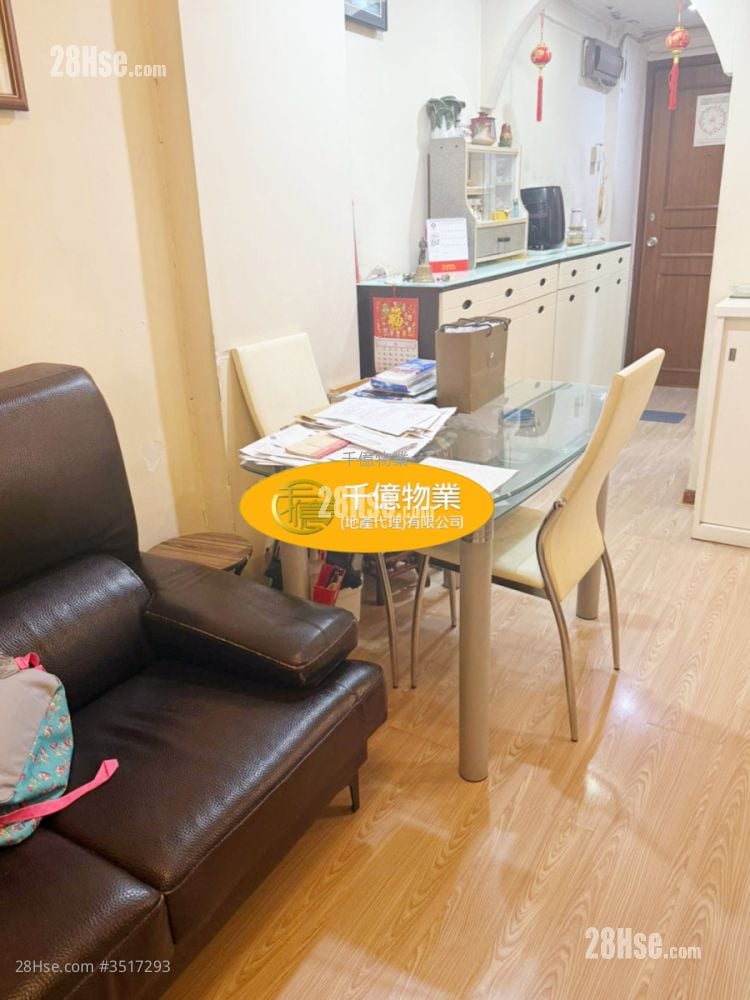 Lee Shing Building Sell 3 Bedrooms 480 ft² ( 44.6 m² )