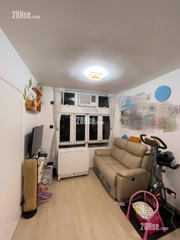 San Wai Court Sell 2 Bedrooms 401 ft² ( 37.3 m² )