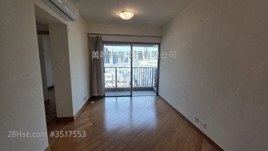 Harbour Green Sell 2 Bedrooms 482 ft² ( 44.8 m² )