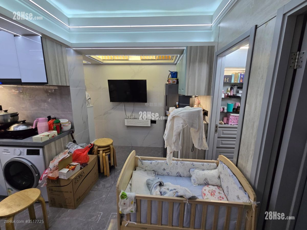 Nathan Apartments Sell 2 Bedrooms , 1 Bathroom 343 ft² ( 31.9 m² )