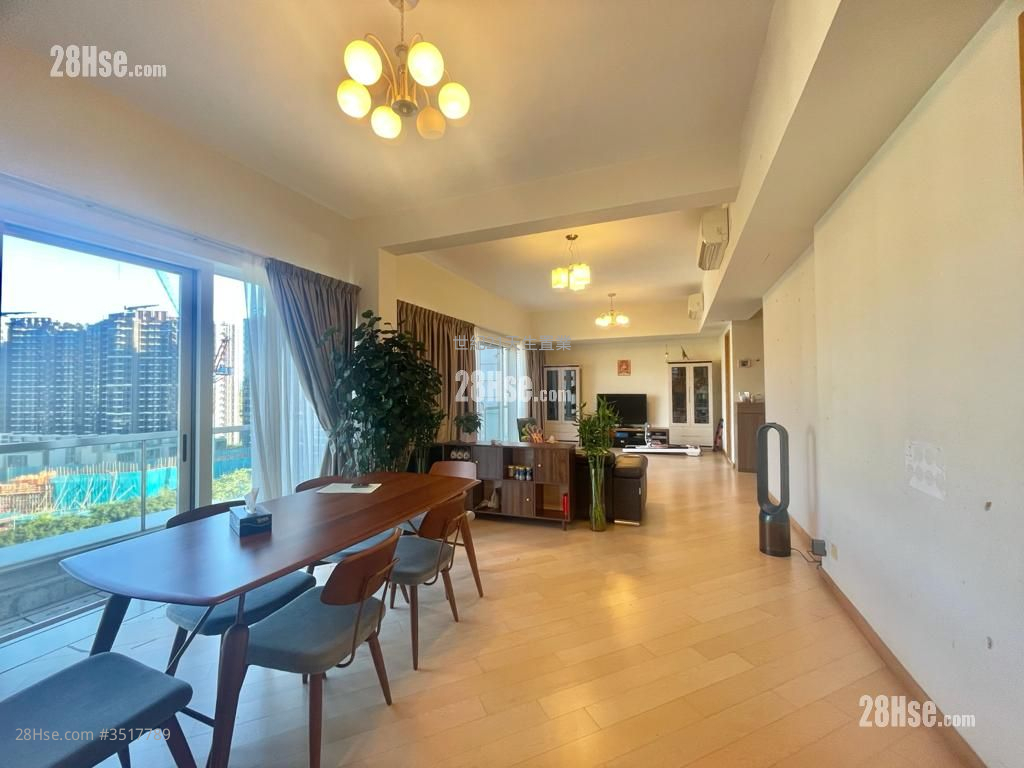 Avignon Rental 5+ Bedrooms , 4 Bathrooms 1,875 ft² ( 174.2 m² )