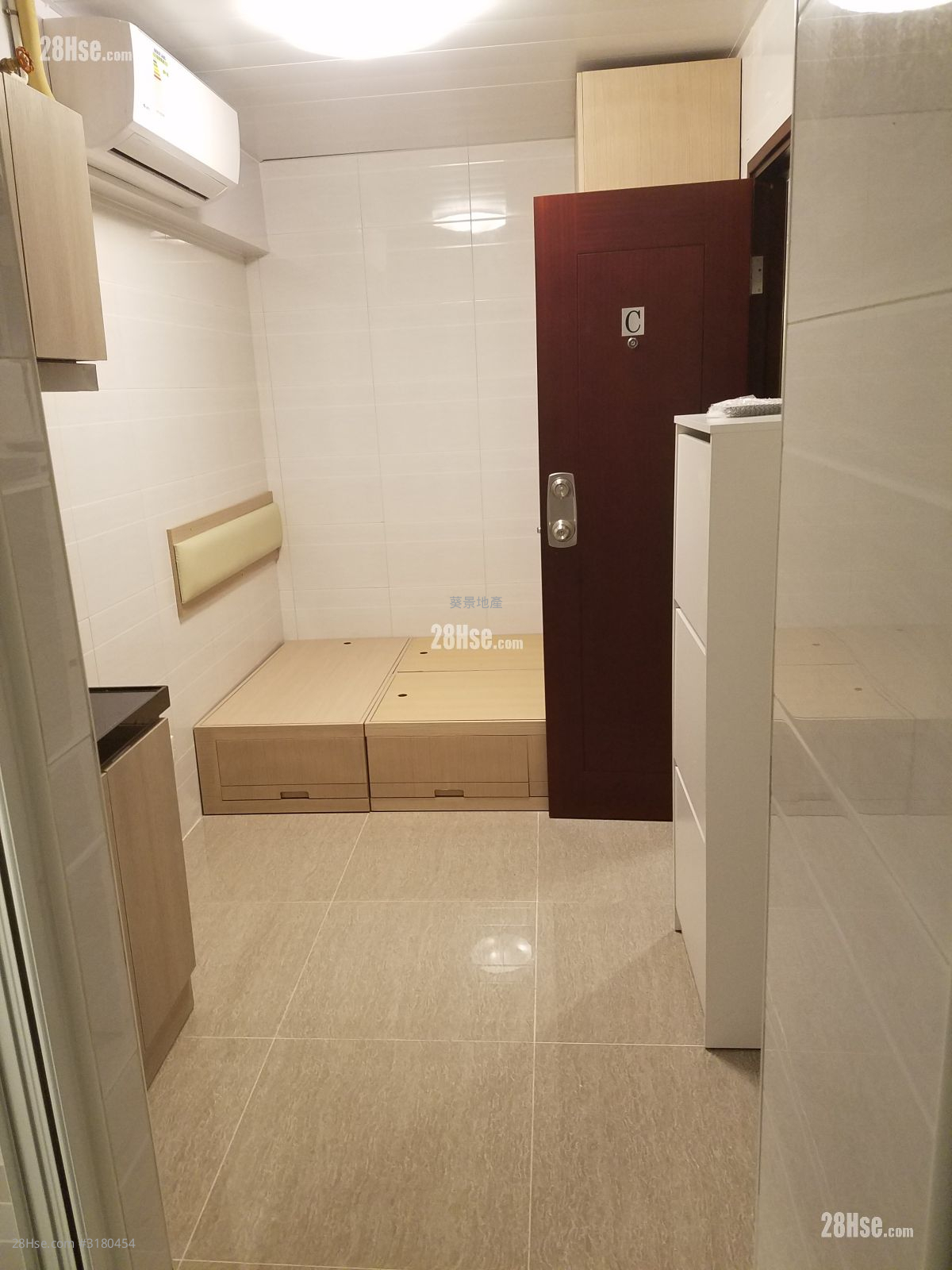 Tak Cheong Building Rental 1 Bedroom , 1 Bathroom 120 ft² ( 11.1 m² )