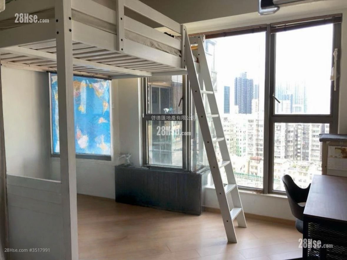 Upper East Rental Studio , 1 Bathroom 194 ft² ( 18.0 m² )
