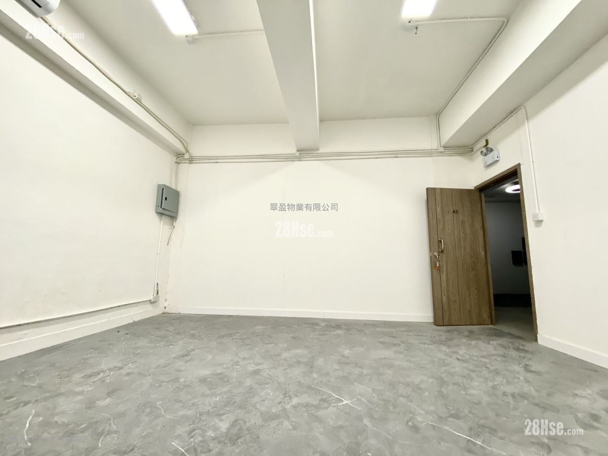泉源工业大厦 租盘 250 平方尺 ( 23.2 平方米 )
