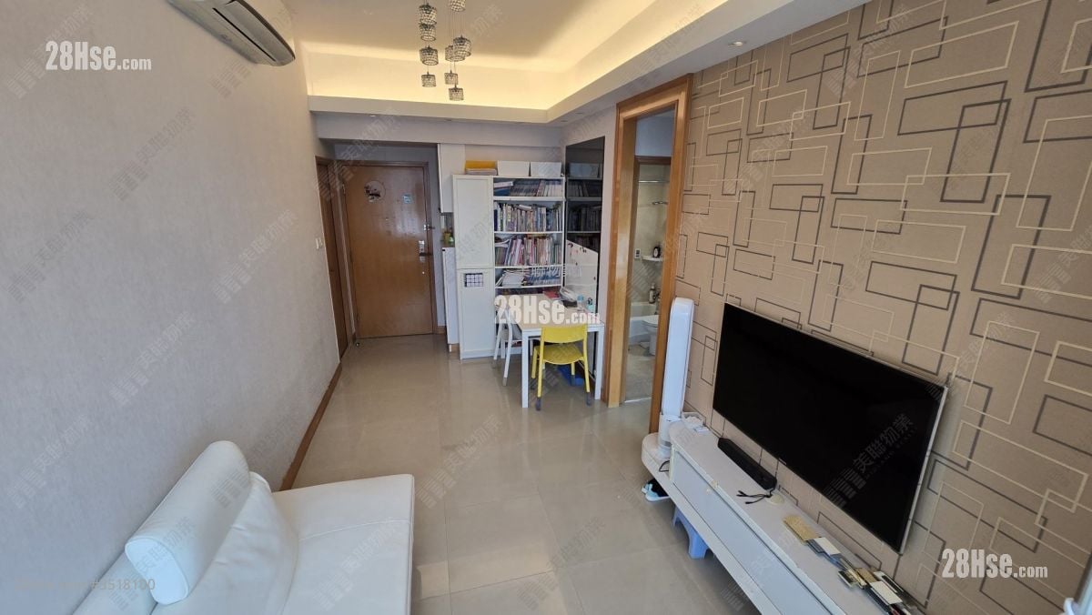 Indihome Sell 2 Bedrooms , 1 Bathroom 424 ft² ( 39.4 m² )