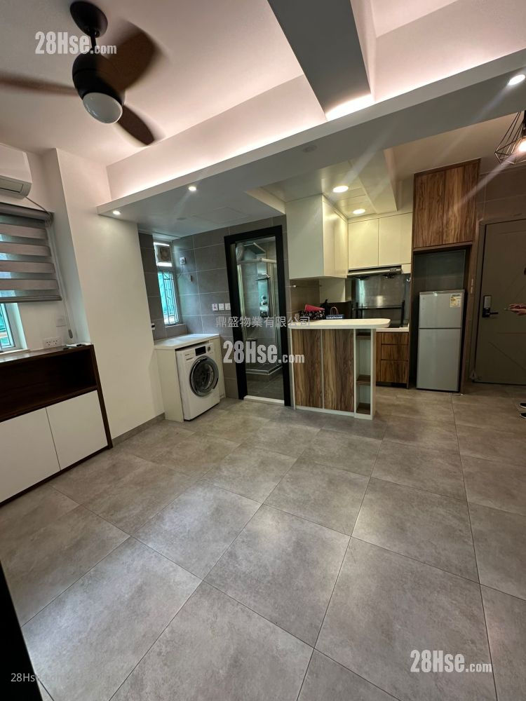 On Hing Mansion Rental 2 Bedrooms , 1 Bathroom 370 ft² ( 34.4 m² )