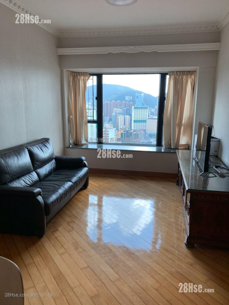 Le Sommet Rental 3 Bedrooms , 2 Bathrooms 860 ft² ( 79.9 m² )