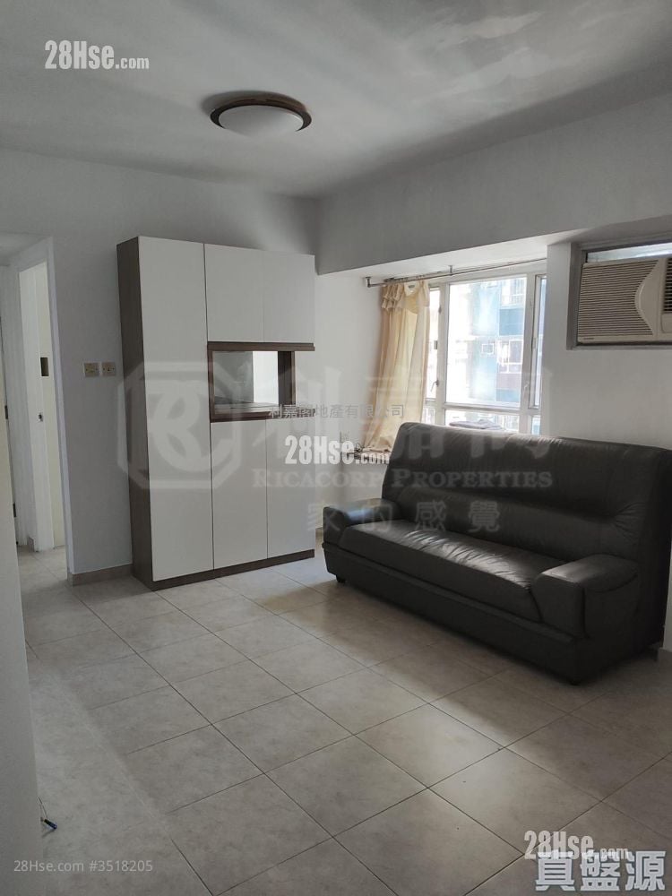 Serenity Place Rental 3 Bedrooms , 2 Bathrooms 604 ft² ( 56.1 m² )