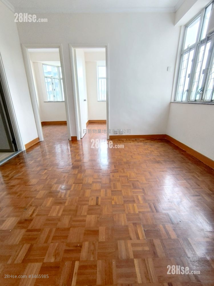 Grandeur Gardens Rental 2 Bedrooms , 1 Bathroom 378 ft² ( 35.1 m² )