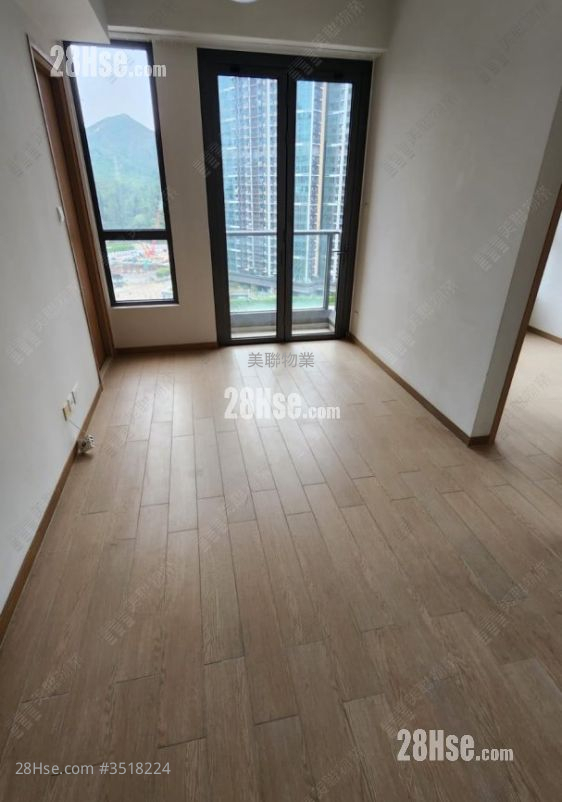 Ori Sell 2 Bedrooms , 1 Bathroom 511 ft² ( 47.5 m² )
