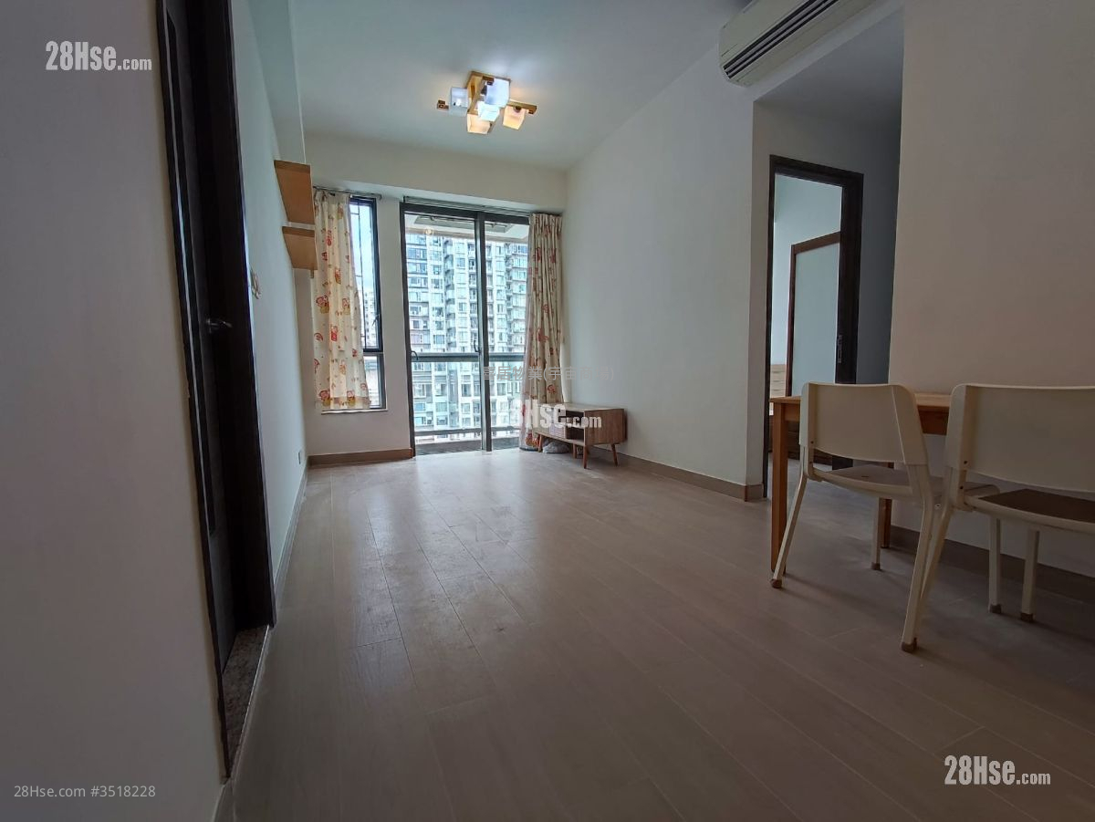Heya Crystal Rental 2 Bedrooms , 1 Bathroom 498 ft² ( 46.3 m² )