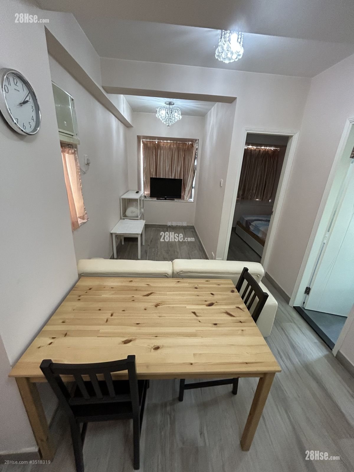 Chuen Fai Centre Rental 1 Bedroom , 1 Bathroom 295 ft² ( 27.4 m² )