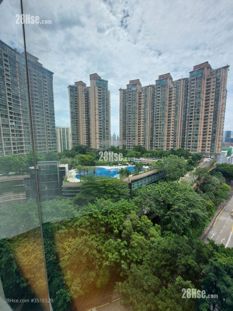 King's Park Villa Rental 3 Bedrooms , 2 Bathrooms 1,215 ft² ( 112.9 m² )