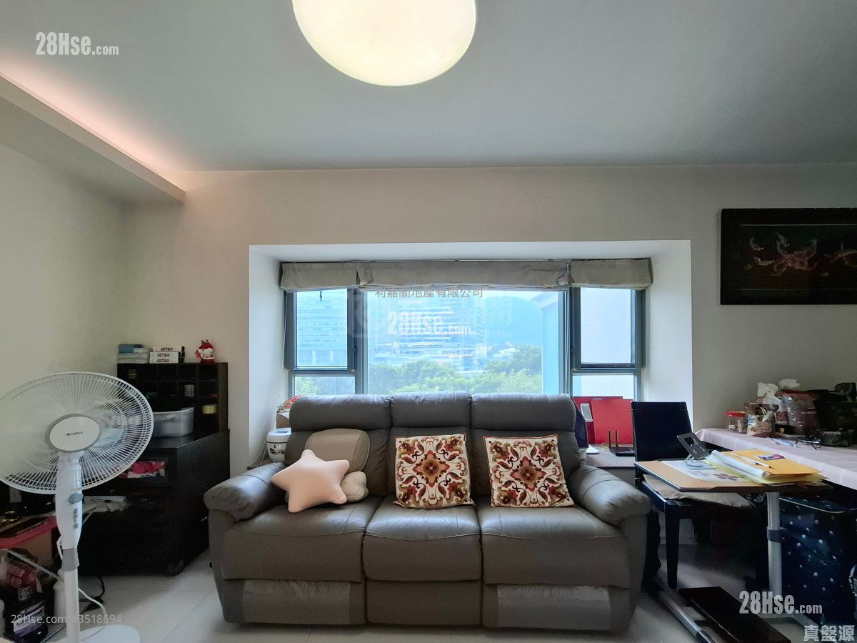 Seaview Crescent Sell 2 Bedrooms , 1 Bathroom 508 ft² ( 47.2 m² )
