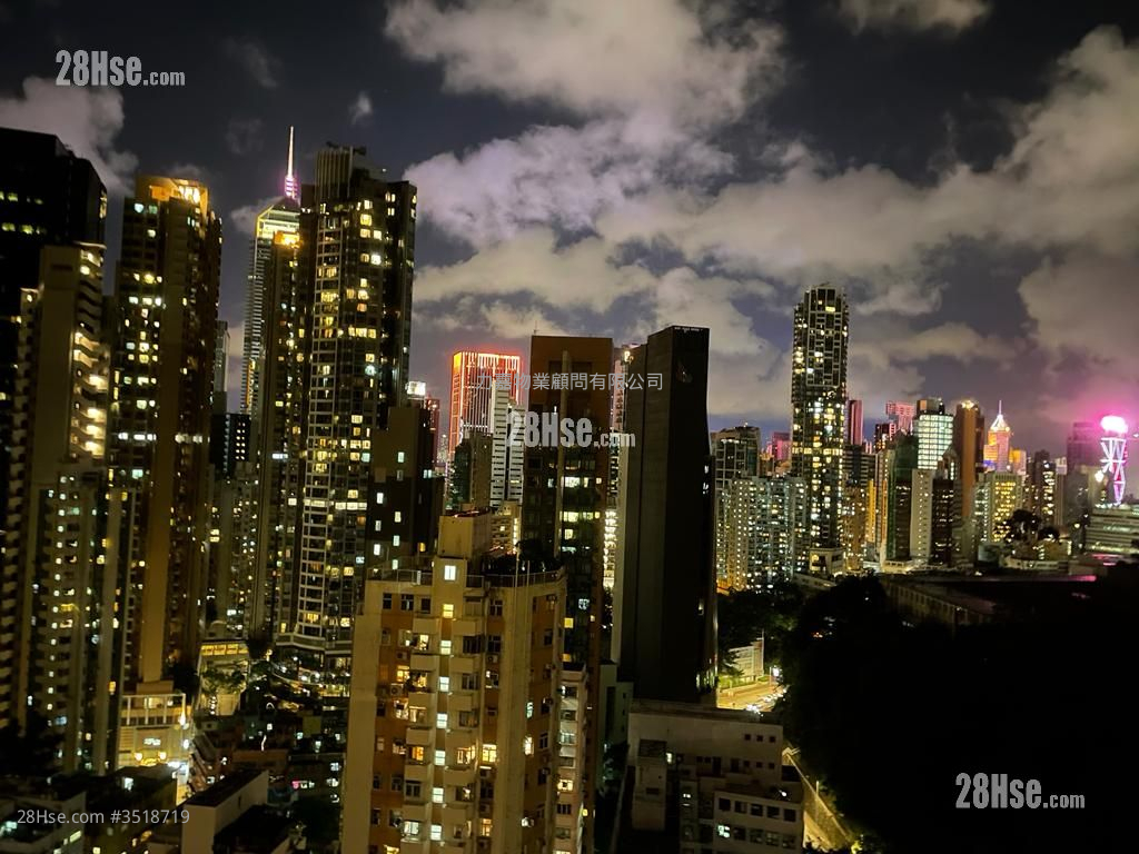 Grandview Tower Sell 3 Bedrooms , 2 Bathrooms 800 ft² ( 74.3 m² )