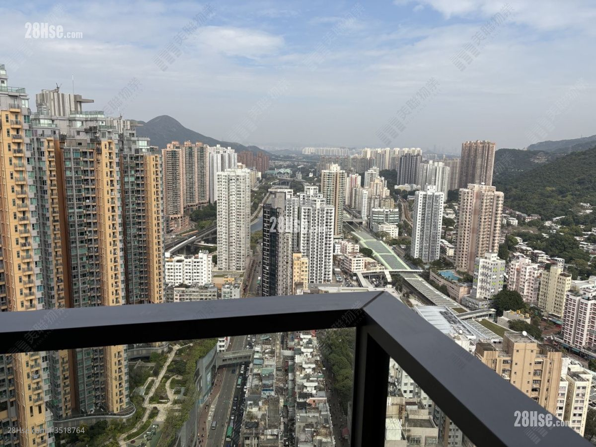 Century Gateway Sell 3 Bedrooms 649 ft² ( 60.3 m² )