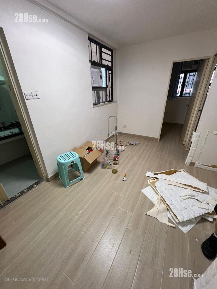 Yalford Building Rental 2 Bedrooms , 1 Bathroom 380 ft² ( 35.3 m² )