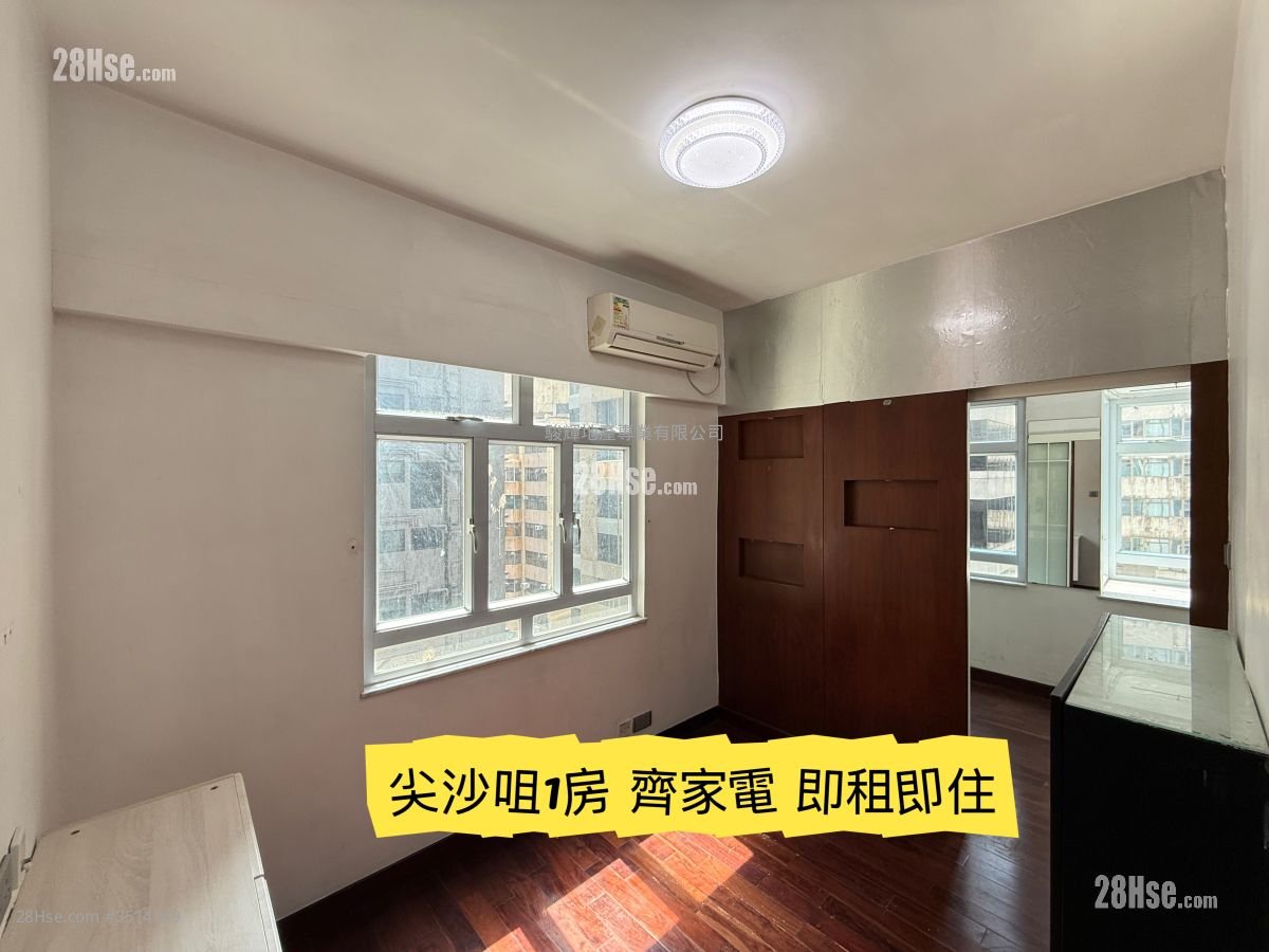 Hart Avenue Court Rental 1 Bedroom , 1 Bathroom 248 ft² ( 23.0 m² )