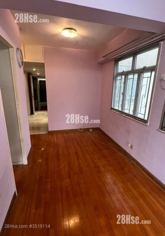Sun Lai Garden Rental 2 Bedrooms , 1 Bathroom 386 ft² ( 35.9 m² )