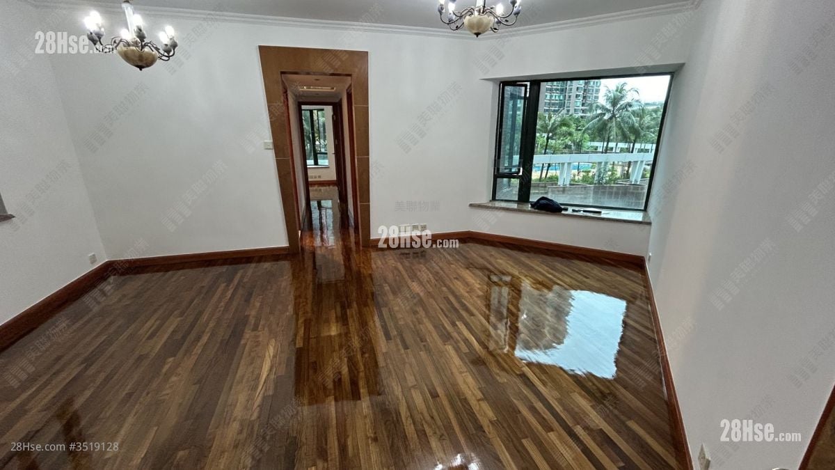 Villa Esplanada Sell 3 Bedrooms , 2 Bathrooms 674 ft² ( 62.6 m² )