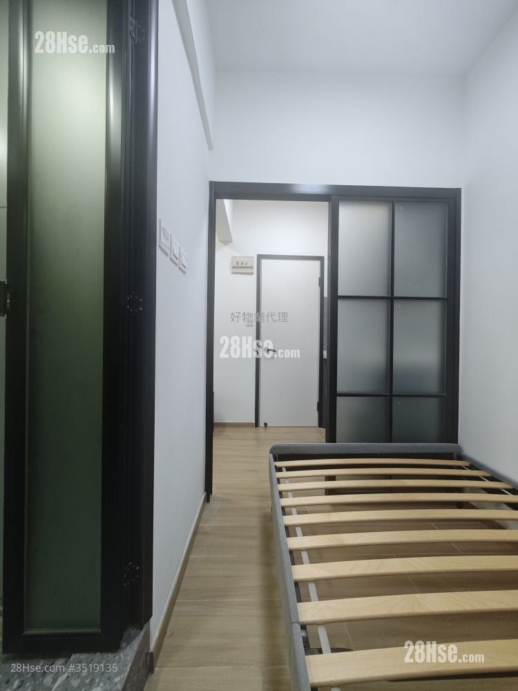 North Point Mansion Rental 1 Bedroom , 1 Bathroom 170 ft² ( 15.8 m² )