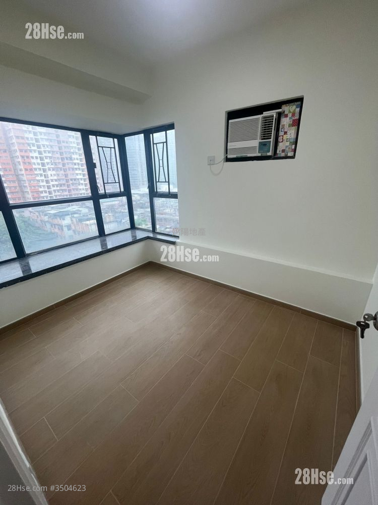 San Po Kong Plaza Sell 3 Bedrooms , 2 Bathrooms 612 ft² ( 56.9 m² )