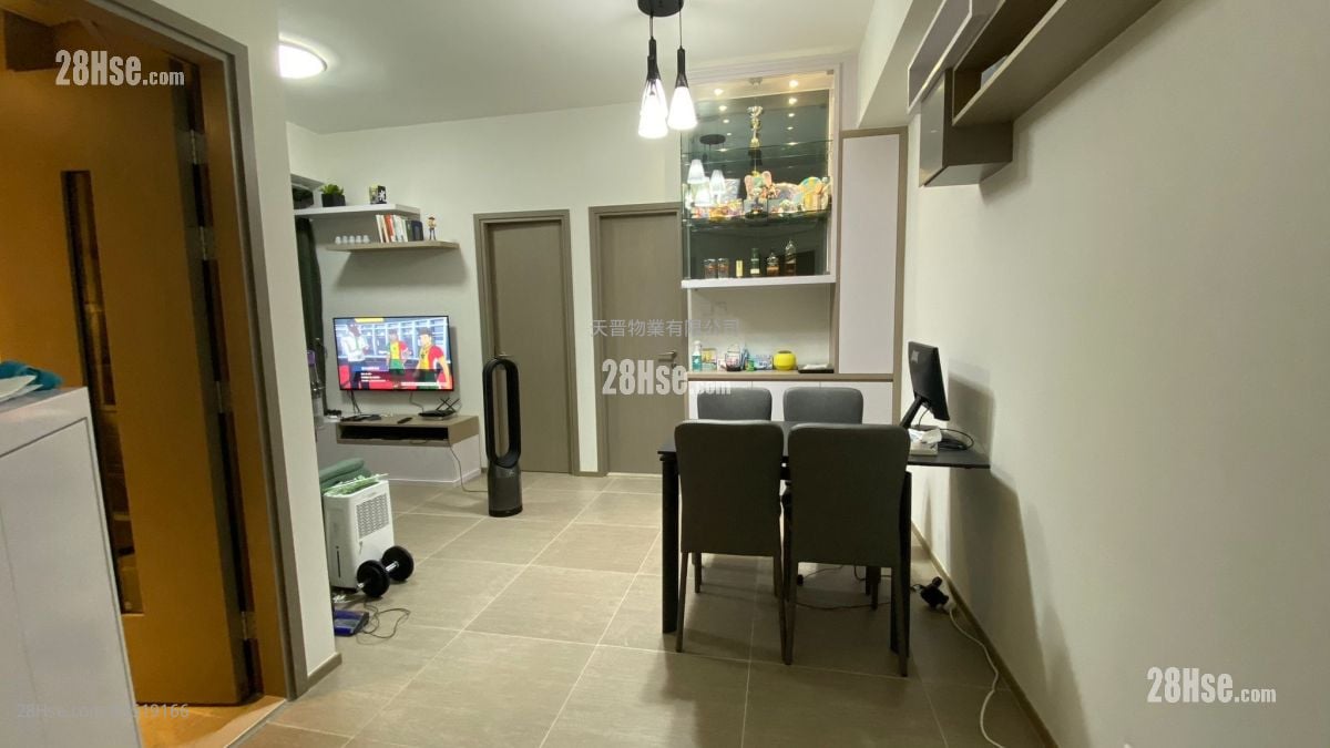 Eresidence Sell 2 Bedrooms , 1 Bathroom 404 ft² ( 37.5 m² )