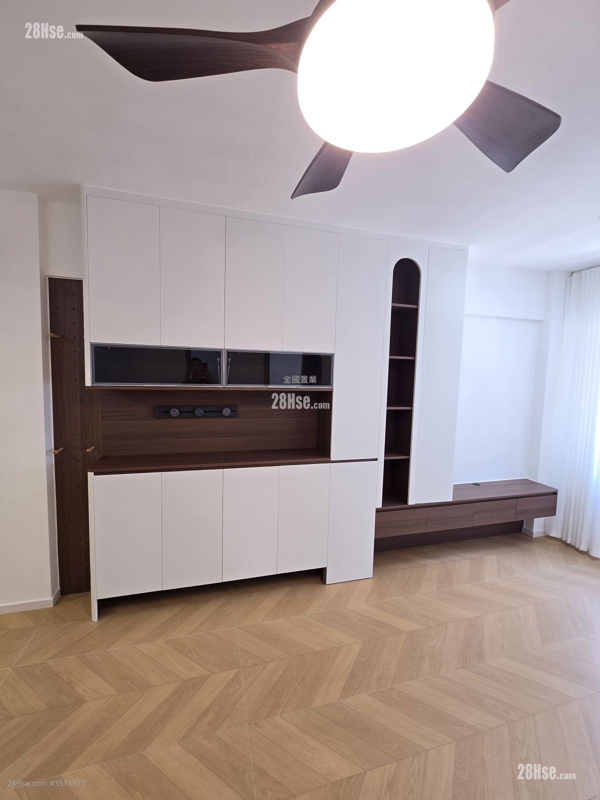 Hang Wan Building Rental 2 Bedrooms , 1 Bathroom 420 ft² ( 39.0 m² )