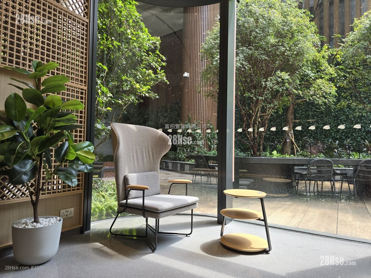 Kennedy 38 Rental 1 Bedroom , 1 Bathroom 292 ft² ( 27.1 m² )