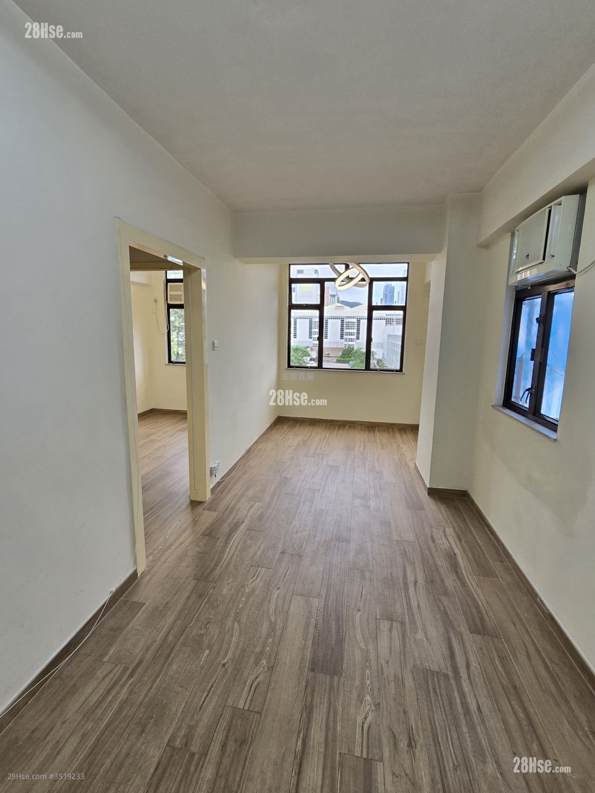 Lucky Building Rental 2 Bedrooms , 1 Bathroom 424 ft² ( 39.4 m² )