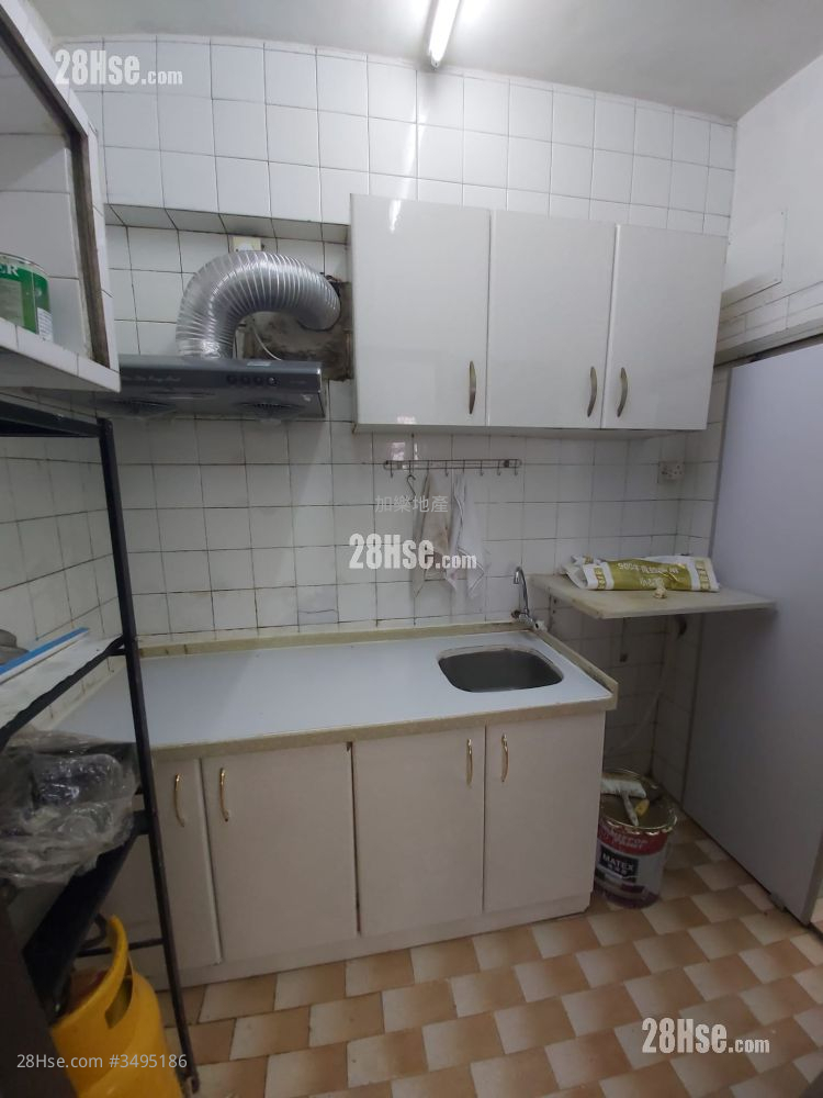 Po Kee Building Rental 3 Bedrooms , 1 Bathroom 368 ft² ( 34.2 m² )