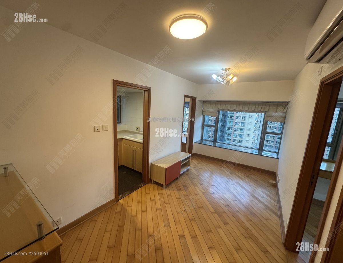 Park Central Rental 2 Bedrooms , 1 Bathroom 384 ft² ( 35.7 m² )