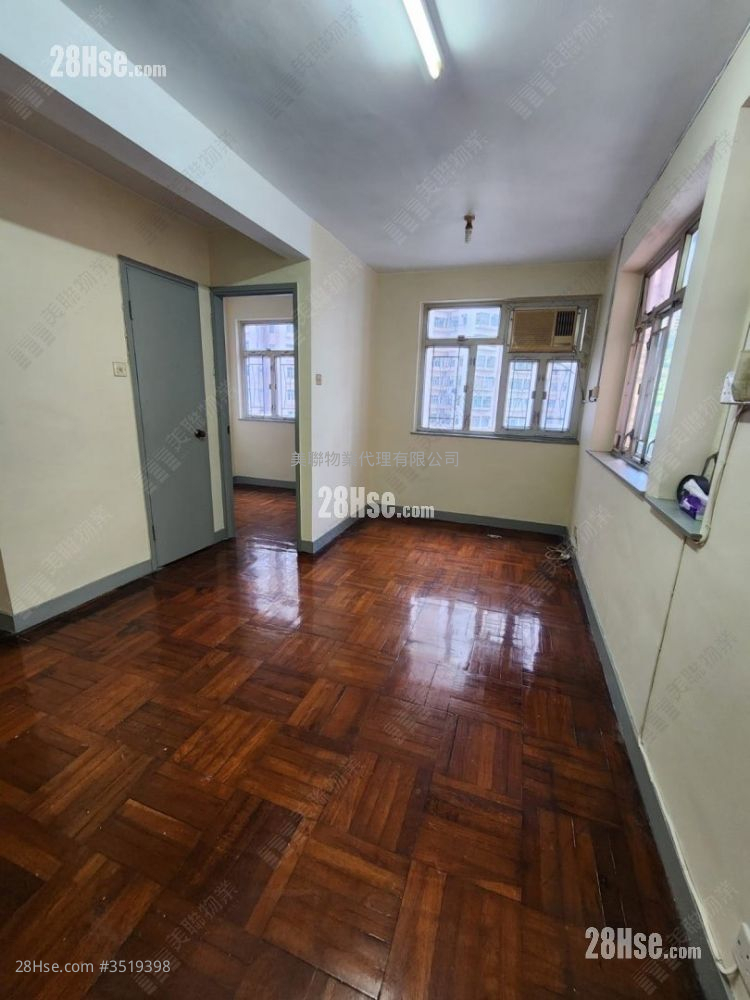 Tsuen Wan Centre Sell 1 Bedroom 324 ft² ( 30.1 m² )