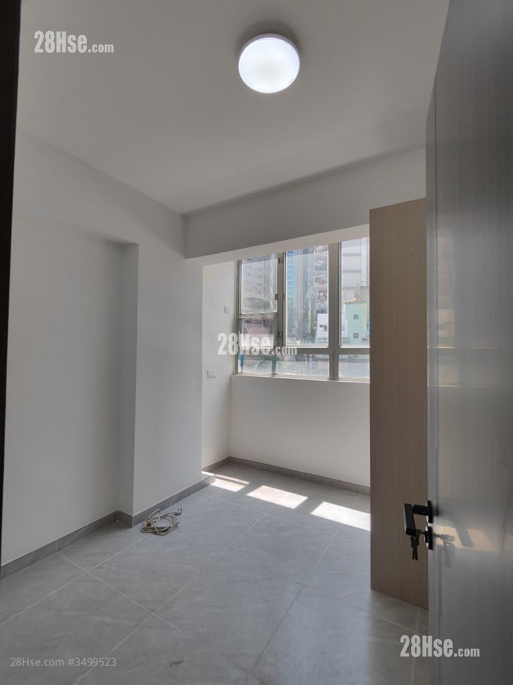 19 Canal Road West Rental 2 Bedrooms , 1 Bathroom 543 ft² ( 50.4 m² )