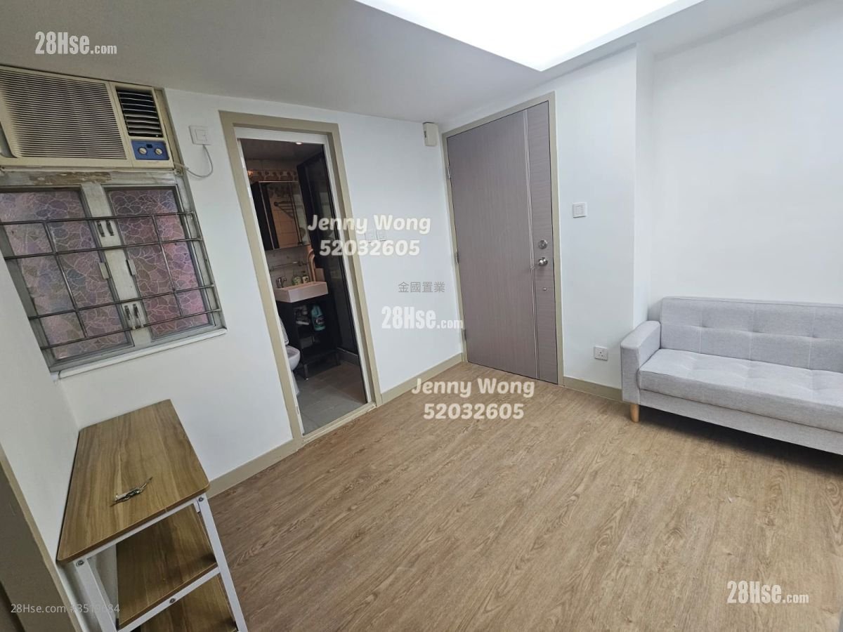 Wai Ching Court Rental 2 Bedrooms , 1 Bathroom 270 ft² ( 25.1 m² )