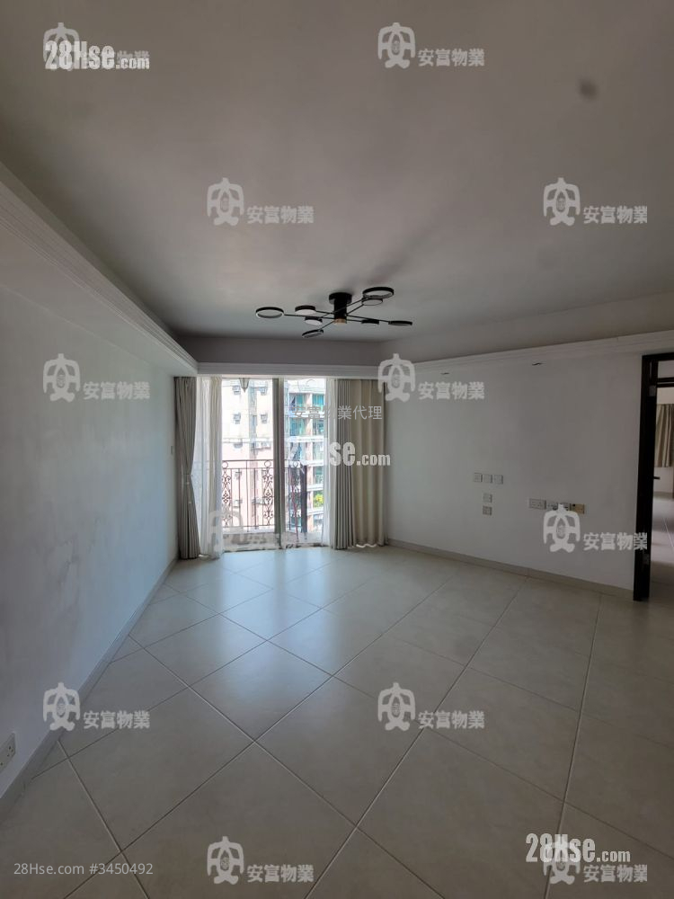 Classical Gardens Rental 3 Bedrooms , 2 Bathrooms 722 ft² ( 67.1 m² )