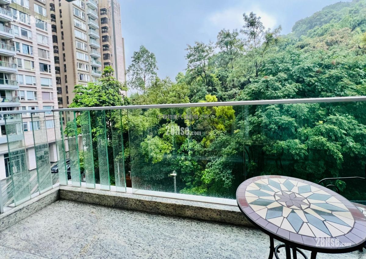 Peak One Rental 4 Bedrooms , 2 Bathrooms 1,087 ft² ( 101.0 m² )