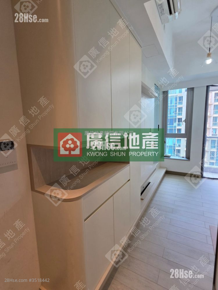 L Living 23 Rental 1 Bedroom , 1 Bathroom 282 ft² ( 26.2 m² )