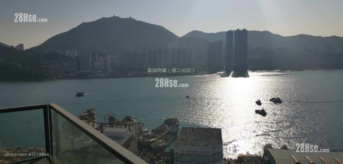 Maya Sell 3 Bedrooms , 2 Bathrooms 716 ft² ( 66.5 m² )