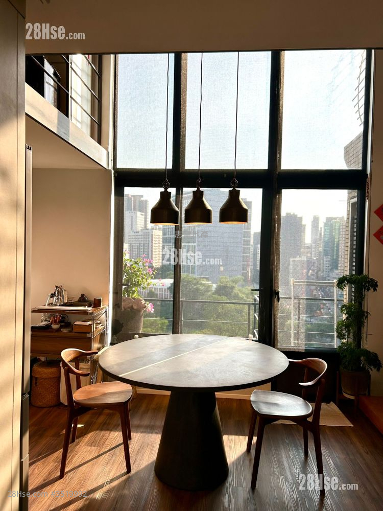 Mansion Court Sell 2 Bedrooms , 2 Bathrooms 572 ft² ( 53.1 m² )