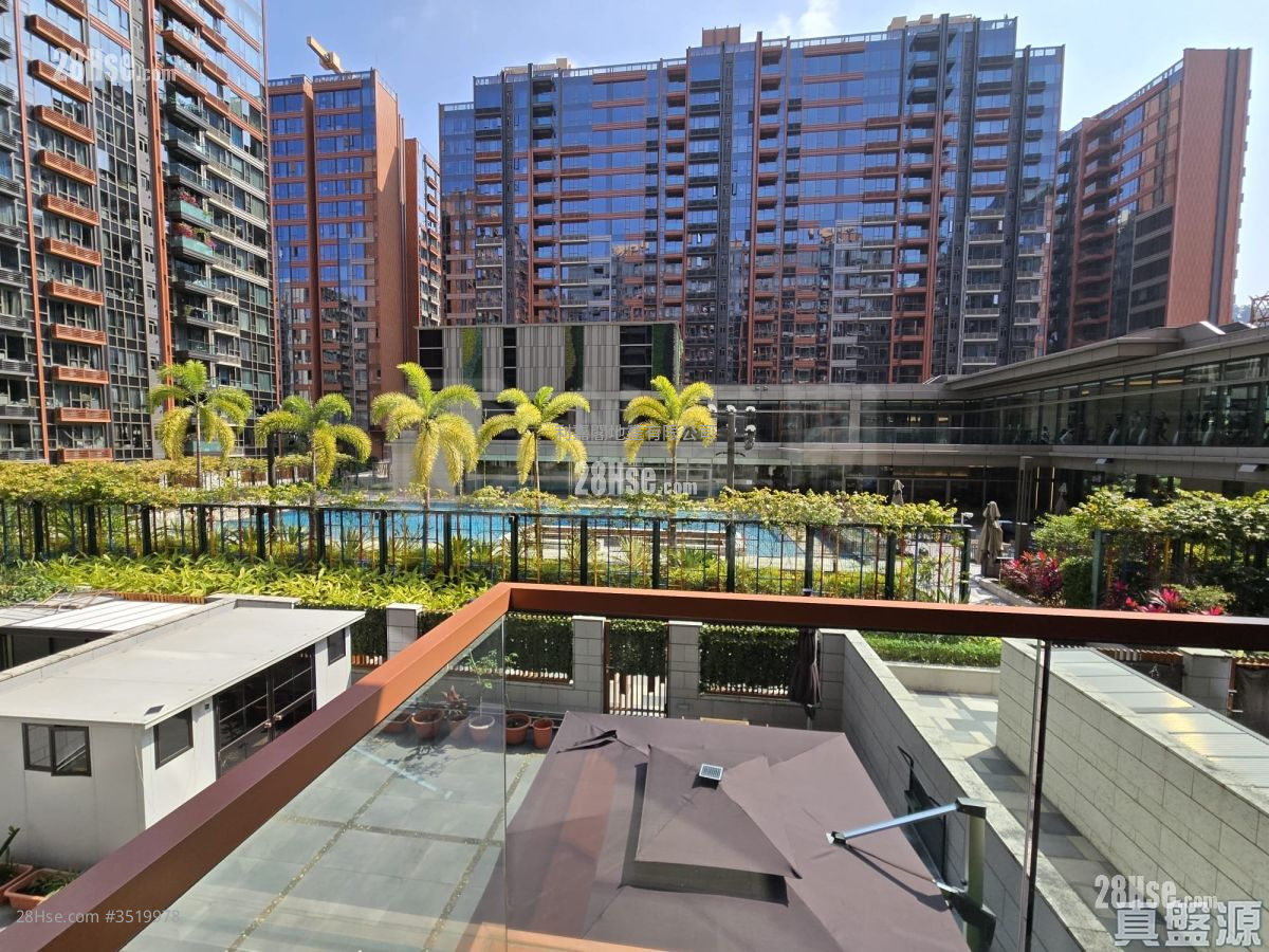 Centra Horizon Sell 3 Bedrooms 1,041 ft² ( 96.7 m² )