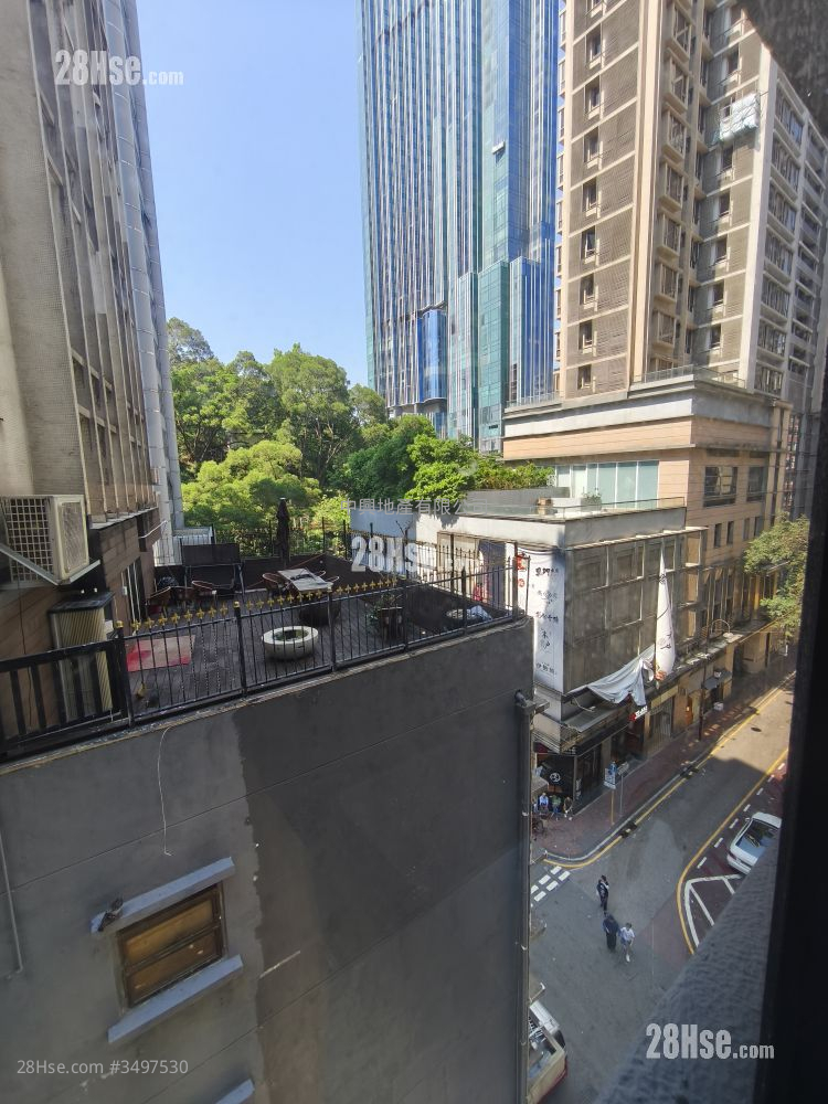 Lyton Building Rental Studio , 1 Bathroom 160 ft² ( 14.9 m² )